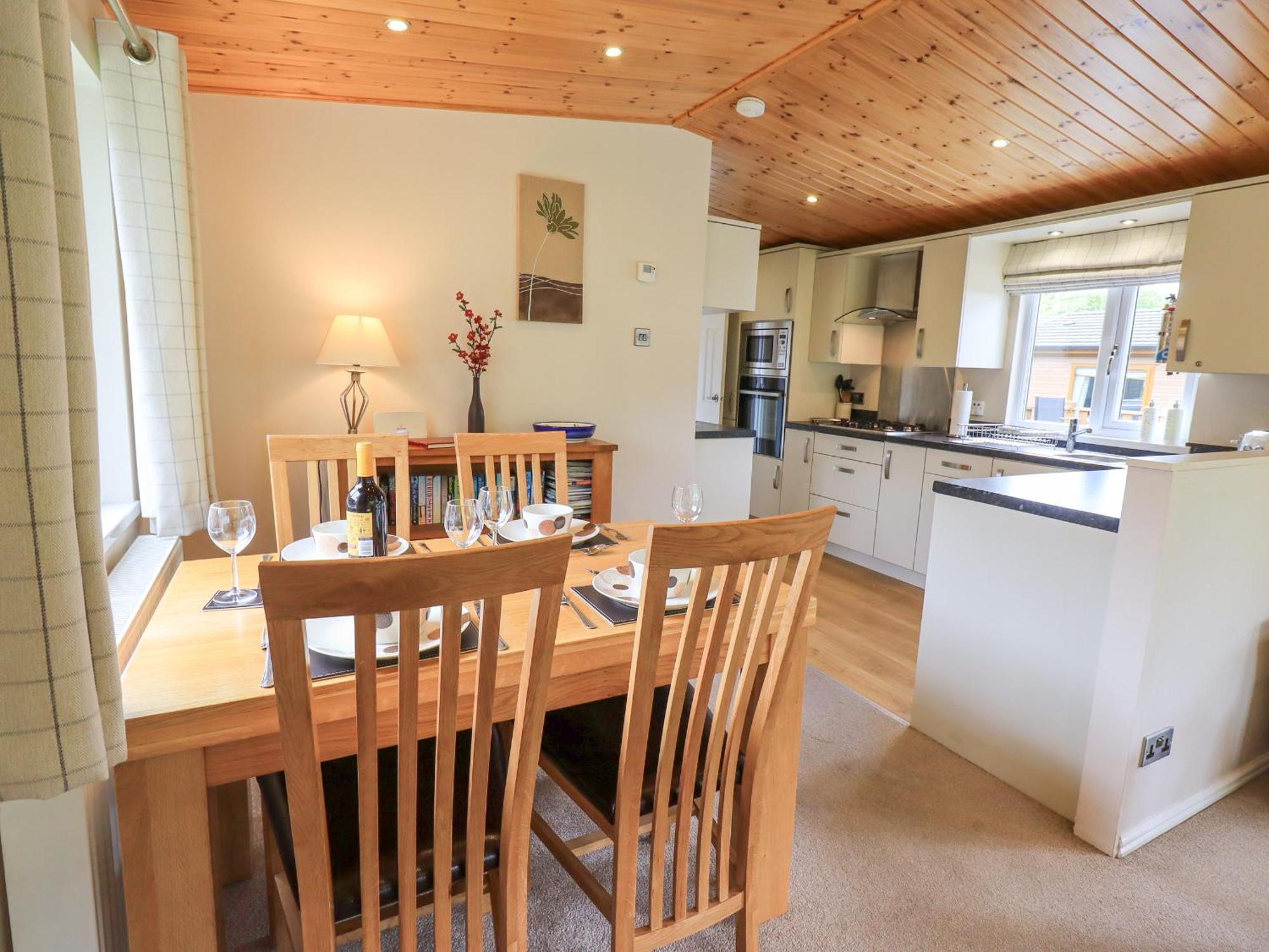 Esthwaite Lodge Уиндермир Экстерьер фото